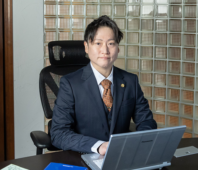 弁護士　辰野 樹市
